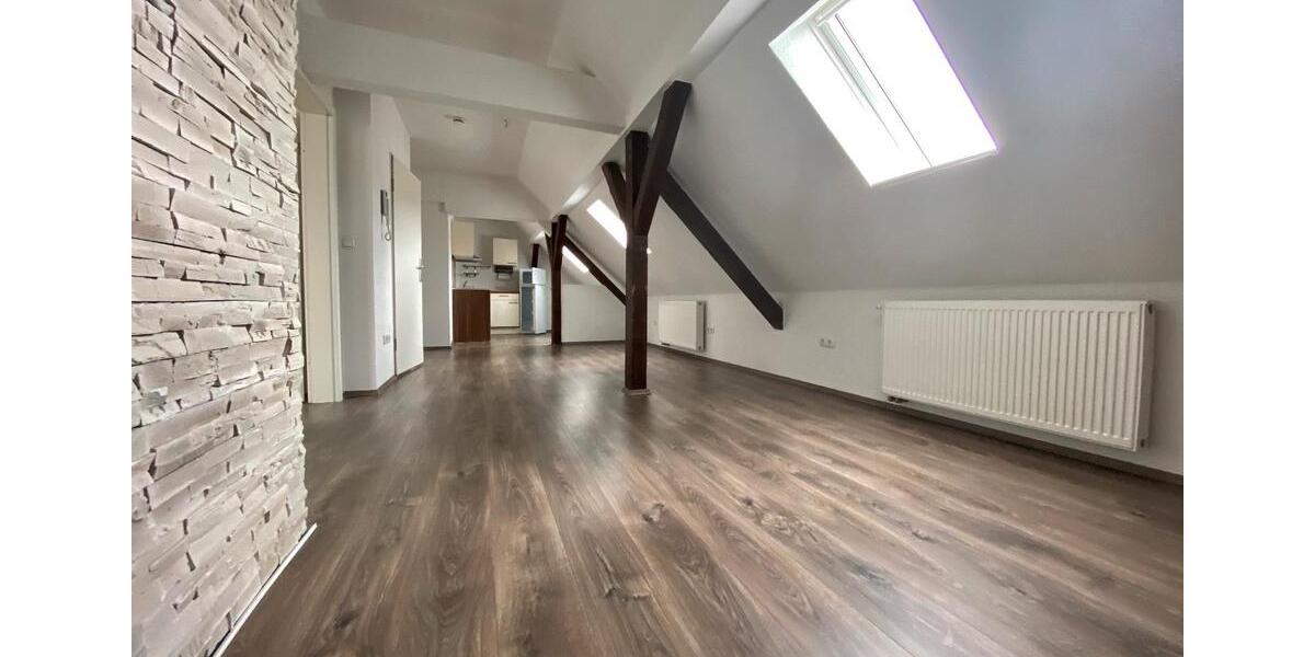 Dachgeschoßwohnung Bitterfeld-Wolfen Bitterfeld - 2 Zimmer, 53 m&sup2;, 480&euro; | Angebot:26197250
