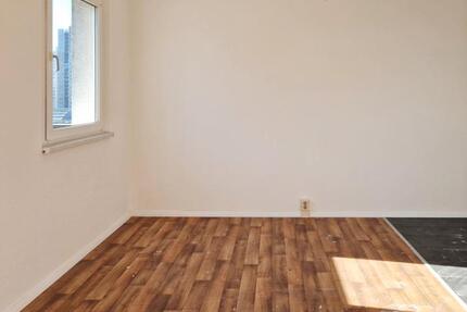 Wohnung Halle (Saale) Halle-Neustadt - 4 Zimmer, 61 m&sup2;, 385&euro; | Angebot:24369292