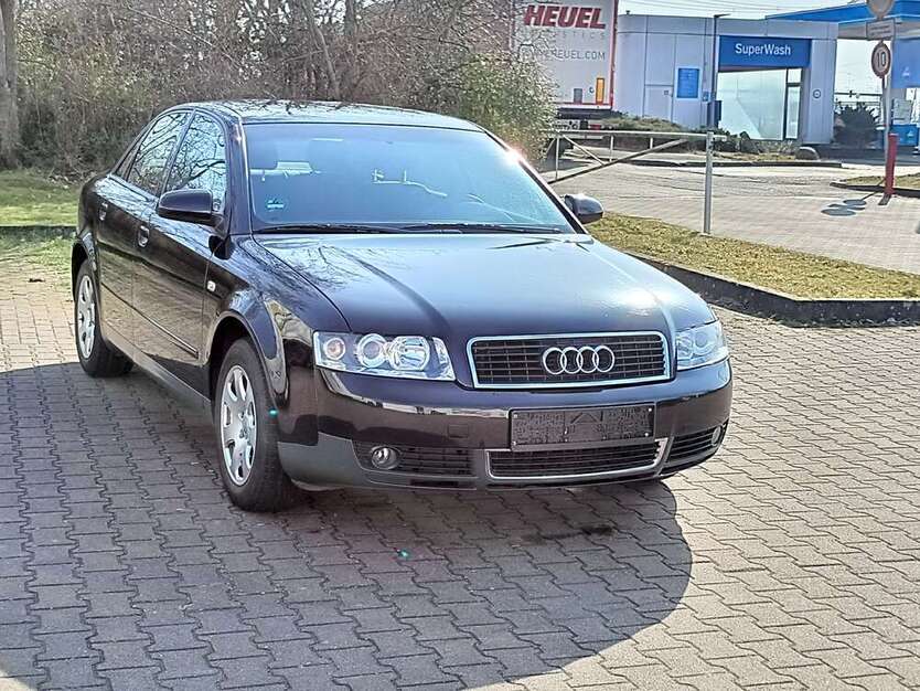 Audi A4 156.120 km 3.999 € Halle 06120