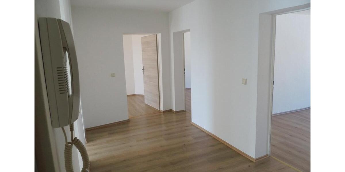 Dachgeschoßwohnung Sandersdorf-Brehna Torna - 3 Zimmer, 84 m&sup2;, 590&euro; | Angebot:26262555