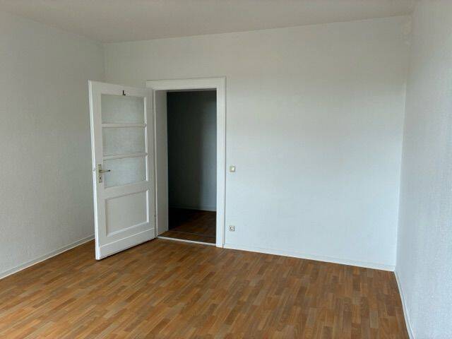 Etagenwohnung Halle (Saale) Diemitz - 3 Zimmer, 95 m&sup2;, 643&euro; | Angebot:26804972