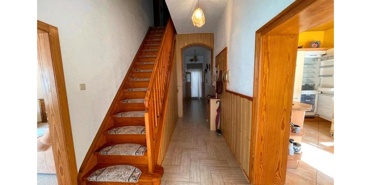 Reihenhaus Gerbstedt - 6 Zimmer, 140 m&sup2;, 840&euro; | Angebot:27533173