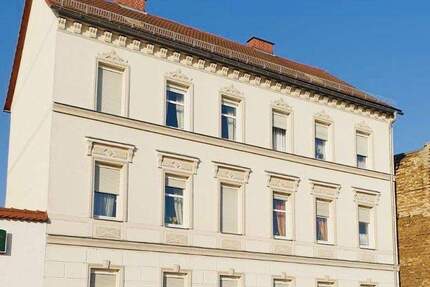 Mehrfamilienhaus in Delitzsch, zentrale Lage, 6 Mietparteien 1 zimmer