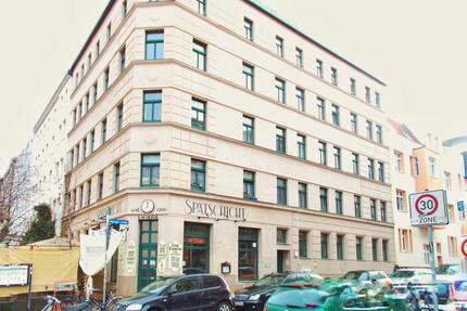 Helle 2-Zimmer-AltbauWohnung in Halle