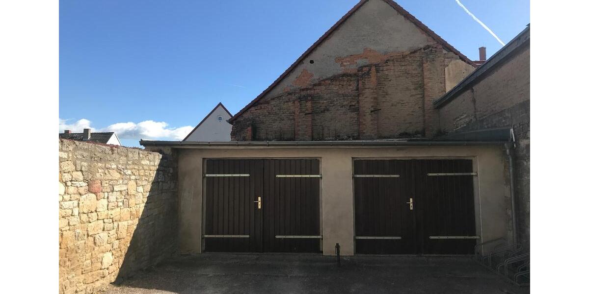 Dachgeschoßwohnung Querfurt - 5 Zimmer, 146 m&sup2;, 1.100&euro; | Angebot:25390515