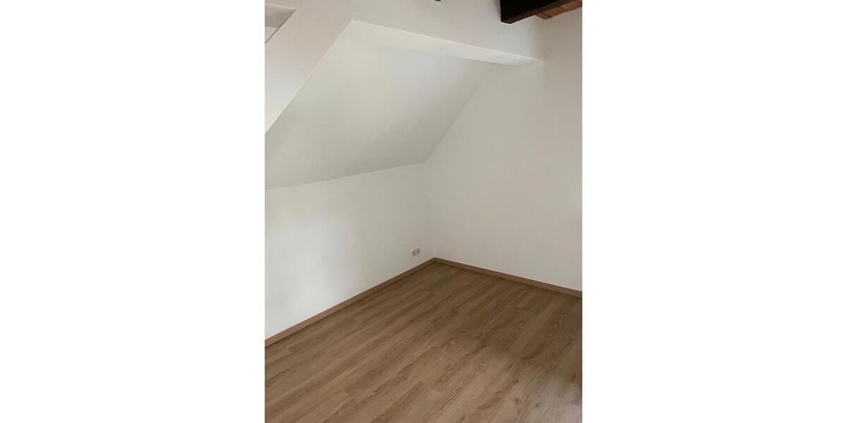 Dachgeschoßwohnung Delitzsch - 2.5 Zimmer, 55 m&sup2;, 764&euro; | Angebot:24701344