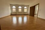 Etagenwohnung Lützen - 4 Zimmer, 120 m&sup2;, 900&euro; | Angebot:26797660