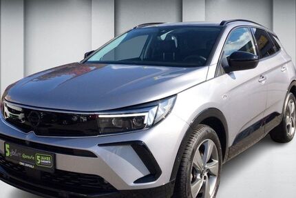 Opel Grandland (X) 31.600 km 25.990 € Leipzig 04179