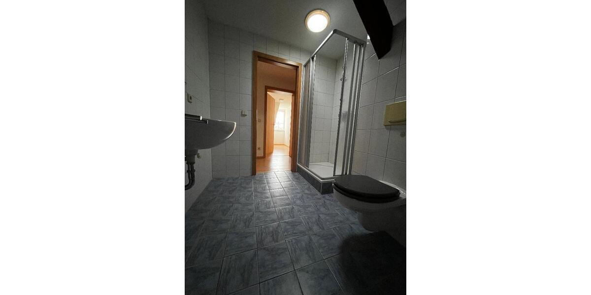 Dachgeschoßwohnung Querfurt - 2.5 Zimmer, 74 m&sup2;, 407&euro; | Angebot:25979197