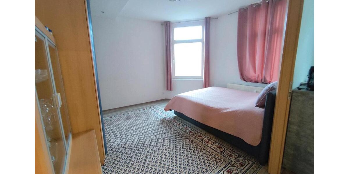 Dachgeschoßwohnung Köthen (Anhalt) - 4 Zimmer, 82 m&sup2;, 430&euro; | Angebot:25871985