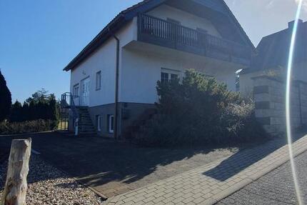 Haus Eisleben (Lutherstadt) - 7 Zimmer, 180 m&sup2;, 330.000&euro; | Angebot:25724107