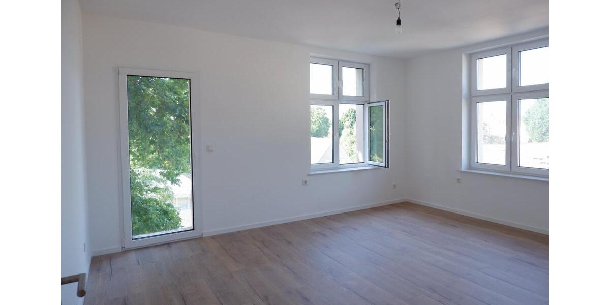 Etagenwohnung Schkopau - 2 Zimmer, 55 m&sup2;, 660&euro; | Angebot:24902379