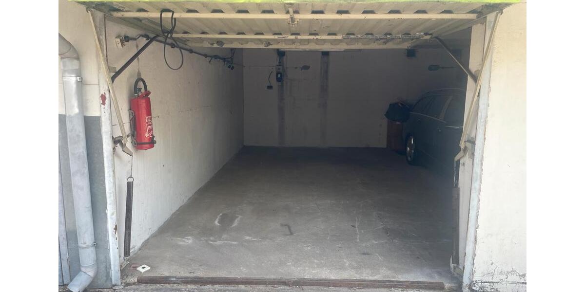 Garagen / Stellplätze Halle (Saale) Halle-Neustadt - 75&euro; | Angebot:26343795