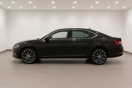Skoda Superb 178.000 km 16.700 &euro; Markranstädt - Frankenheim 04420