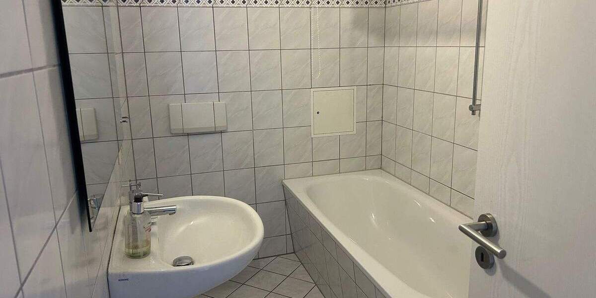 Etagenwohnung Merseburg Neumarkt (Vorstadt) - 4 Zimmer, 83 m&sup2;, 600&euro; | Angebot:26015636