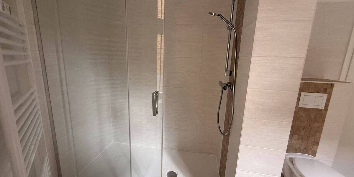 Etagenwohnung Bitterfeld Anhaltsiedlung - 4 Zimmer, 120 m&sup2;, 755&euro; | Angebot:26502887