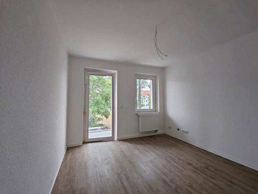 ++Für Sie frisch saniert - Tolle Dreiraumwohnung++ zimmer