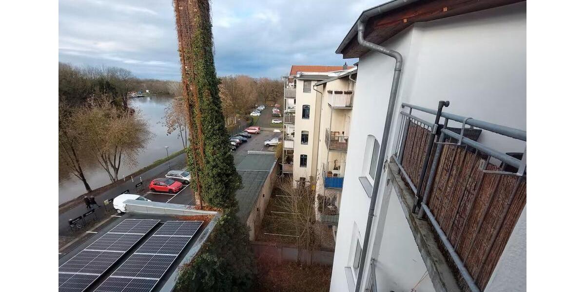 Dachgeschoßwohnung Halle (Saale) - 4 Zimmer, 87 m&sup2;, 1.250&euro; | Angebot:26383901