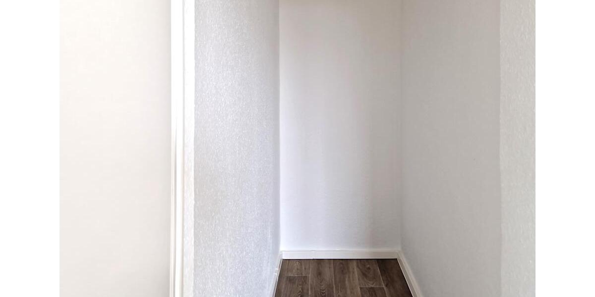 Etagenwohnung Halle (Saale) Halle-Neustadt - 4 Zimmer, 73 m&sup2;, 483&euro; | Angebot:25367633