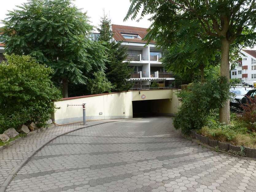 Wohnung zum Kaufen in Landsberg 125.000 € 85.65 m²