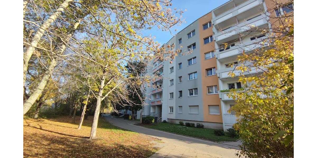 Etagenwohnung Halle (Saale) Halle-Neustadt - 5 Zimmer, 101 m&sup2;, 555&euro; | Angebot:26396014