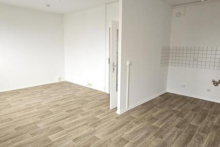 Wohnung Halle (Saale) Halle-Neustadt - 3 Zimmer, 56 m&sup2;, 289&euro; | Angebot:25714330