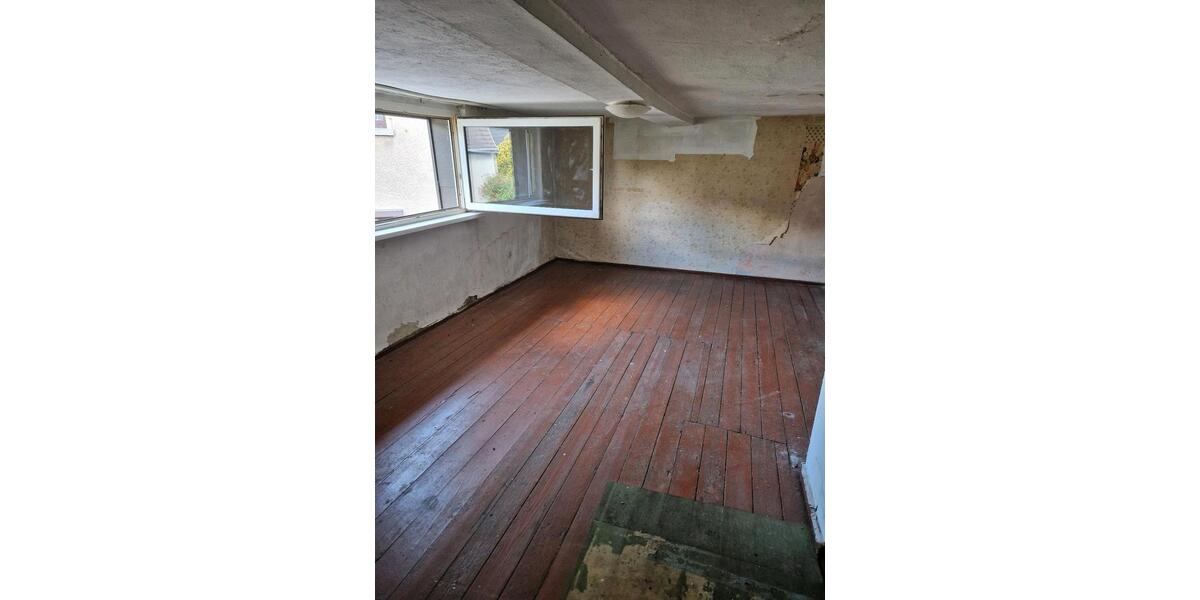 Einfamilienhaus Schkopau - 4 Zimmer, 94 m&sup2;, 89.000&euro; | Angebot:24852052