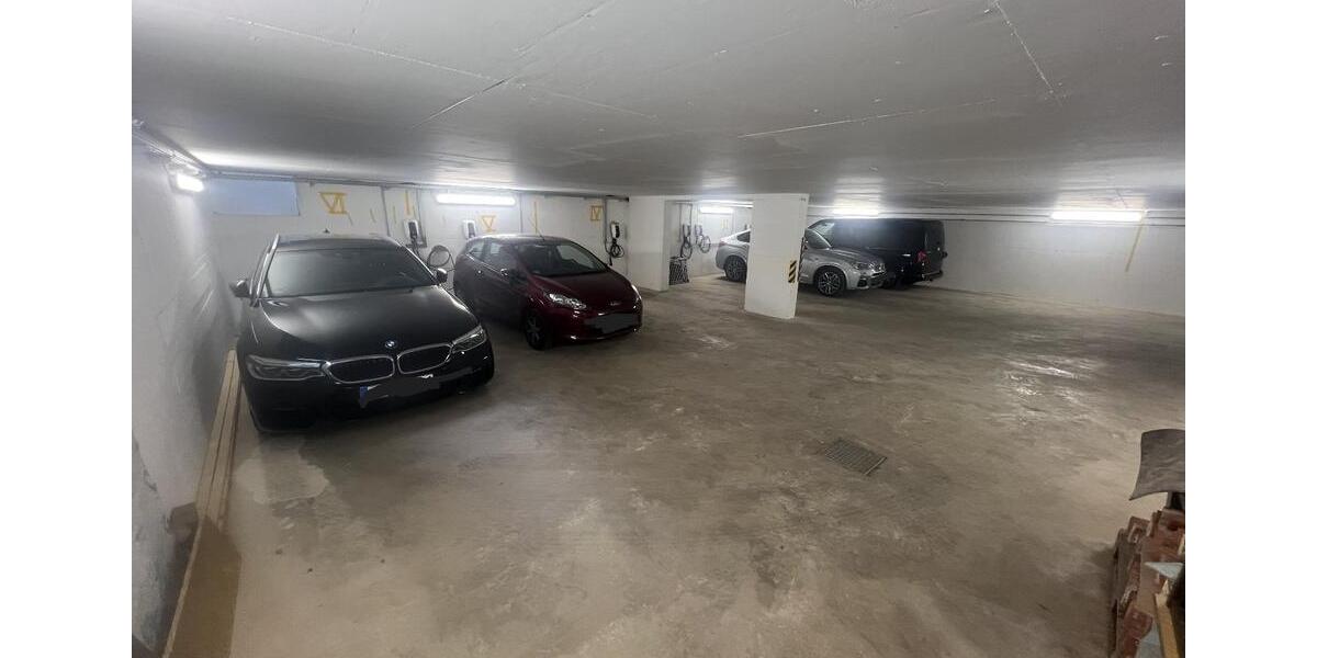 Hochparterre Halle (Saale) Am Wasserturm/Thaerviertel - 4.5 Zimmer, 190 m&sup2;, 2.335&euro; | Angebot:25376252