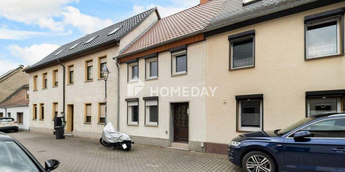 Reihenmittelhaus Zörbig - 3 Zimmer, 89 m&sup2;, 60.000&euro; | Angebot:25732702