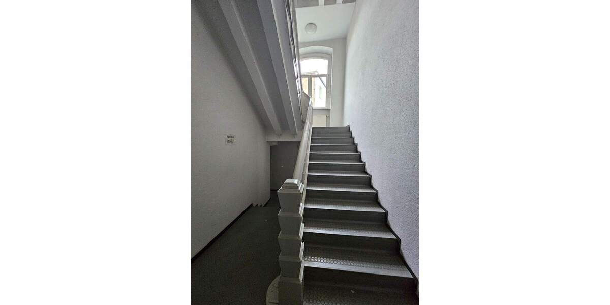 Gewerbeobjekt Halle (Saale) Innenstadt - 1 Zimmer, 210 m&sup2;, 1.175&euro; | Angebot:24793249