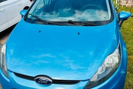 Ford Fiesta 280.000 km 2.250 &euro; Salzatal 06198