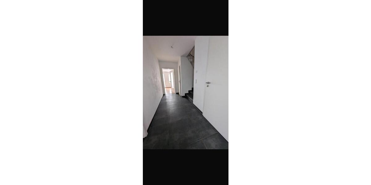 Reihenhaus Delitzsch - 4 Zimmer, 102 m&sup2;, 1.650&euro; | Angebot:25056173