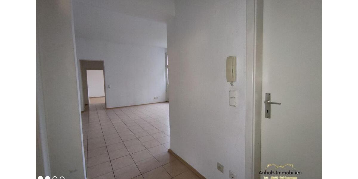 Erdgeschoßwohnung Bitterfeld-Wolfen Bitterfeld - 3 Zimmer, 74 m&sup2;, 533&euro; | Angebot:26719243