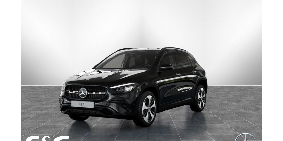 Mercedes-Benz GLA 180 10.000 km 39.229 € Merseburg 06217