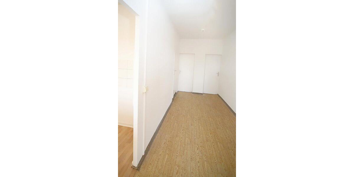 Etagenwohnung Eisleben (Lutherstadt) - 4 Zimmer, 66 m&sup2;, 334&euro; | Angebot:26262189