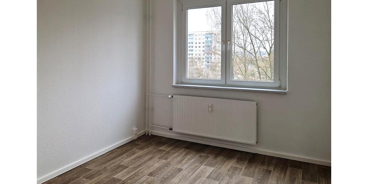 Etagenwohnung Halle (Saale) Halle-Neustadt - 4 Zimmer, 73 m&sup2;, 483&euro; | Angebot:25367633