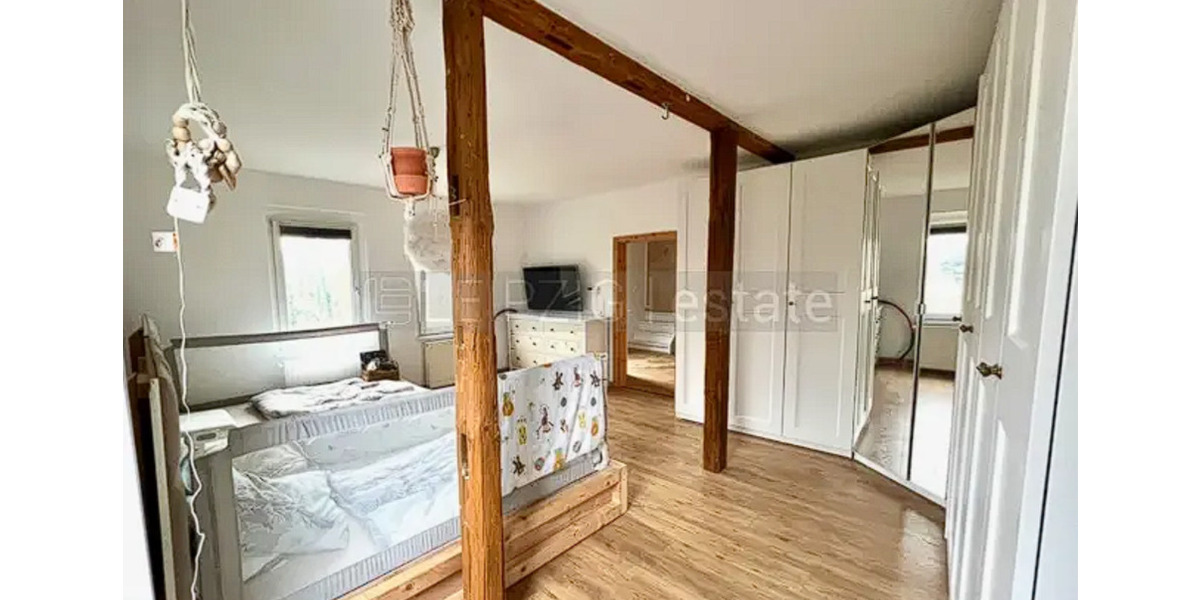 Einfamilienhaus Bad Dürrenberg - 6 Zimmer, 180 m&sup2;, 297.000&euro; | Angebot:25173035