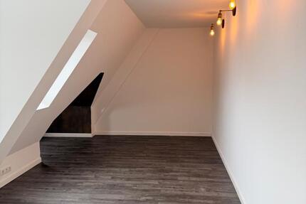 Wohnung Bitterfeld-Wolfen Bitterfeld - 3 Zimmer, 70 m&sup2;, 650&euro; | Angebot:25588782