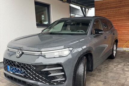 VW Tayron 17.500 km 49.400 &euro; Braunsbedra 06242