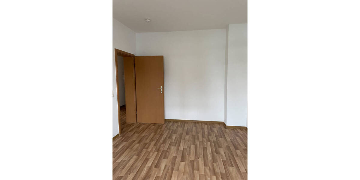 Etagenwohnung Halle Damaschkestraße - 2 Zimmer, 50 m&sup2;, 390&euro; | Angebot:26257235
