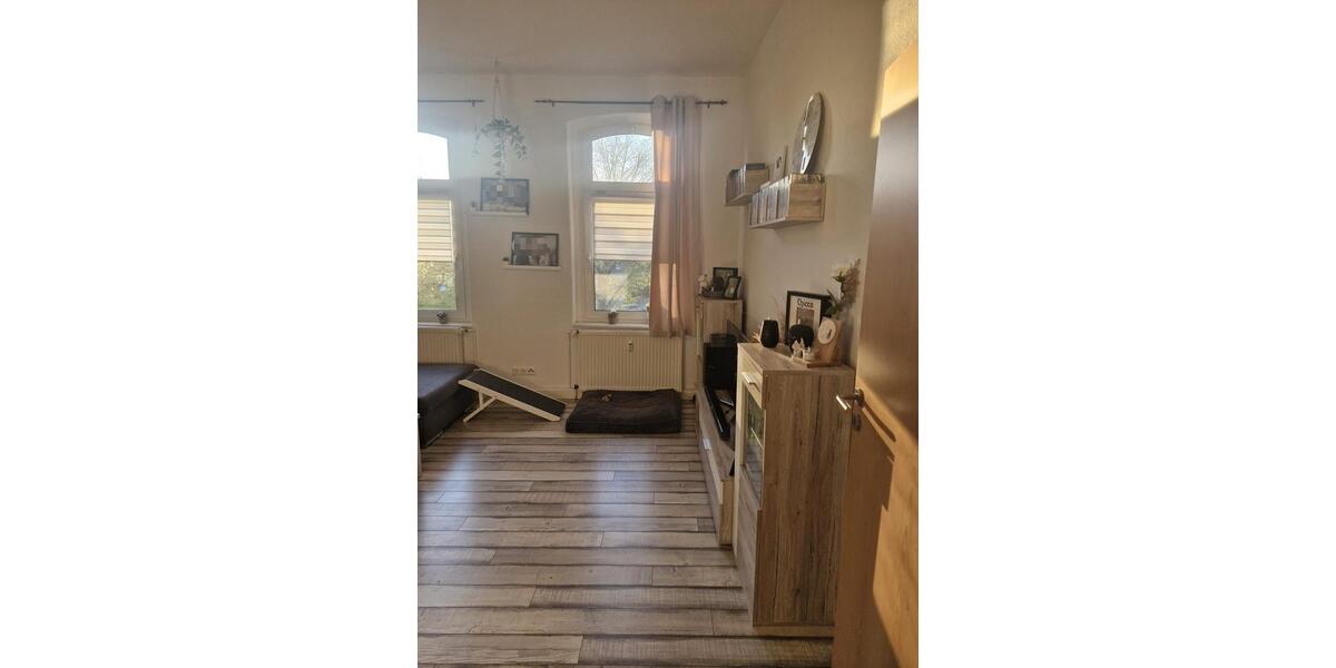 Etagenwohnung Halle (Saale) Silberhöhe - 4 Zimmer, 80 m&sup2;, 680&euro; | Angebot:26703980