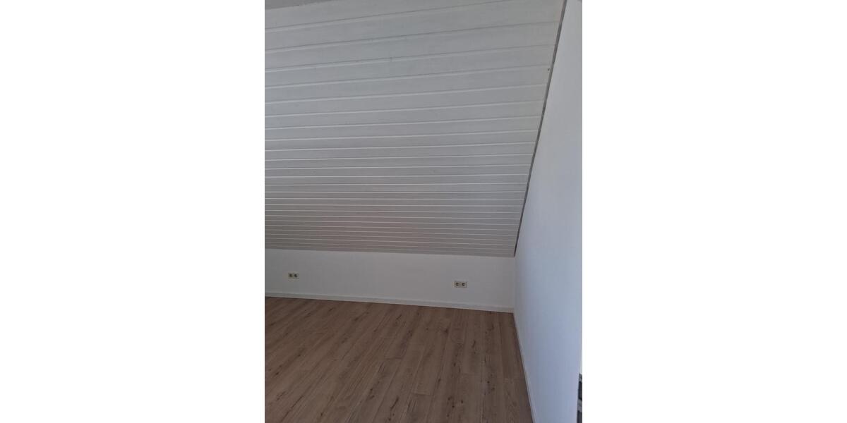 Dachgeschoßwohnung Delitzsch - 3 Zimmer, 73 m&sup2;, 685&euro; | Angebot:24256794