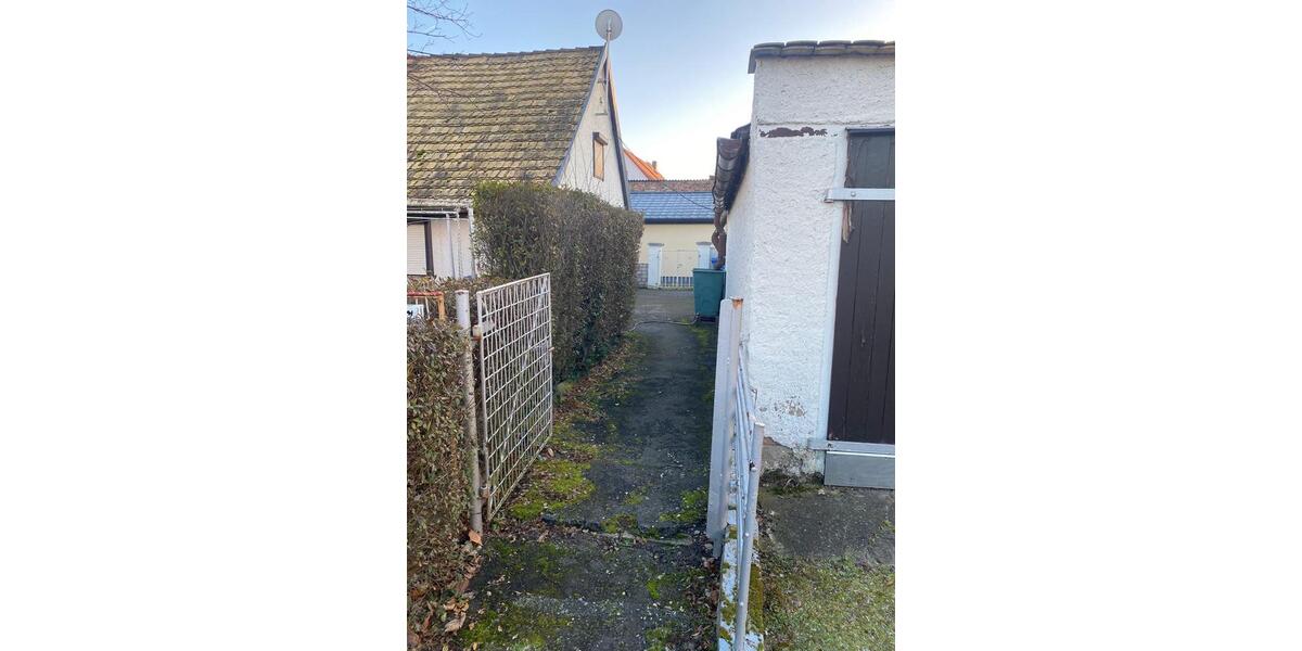 Einfamilienhaus Bad Dürrenberg - 3 Zimmer, 74 m&sup2;, 60.000&euro; | Angebot:25263084