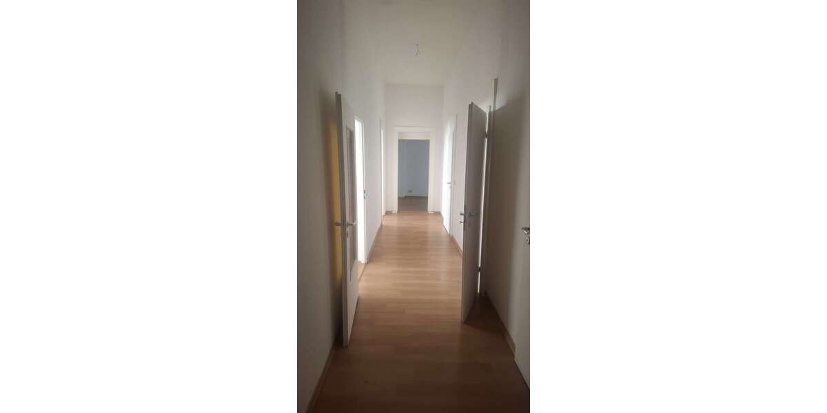 Etagenwohnung Halle Damaschkestraße - 3 Zimmer, 83 m&sup2;, 625&euro; | Angebot:27517479