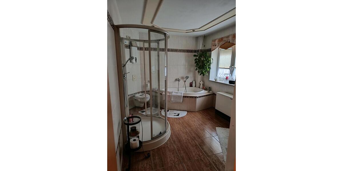 Reihenhaus Eisleben (Lutherstadt) - 6 Zimmer, 90 m&sup2;, 94.000&euro; | Angebot:23863635