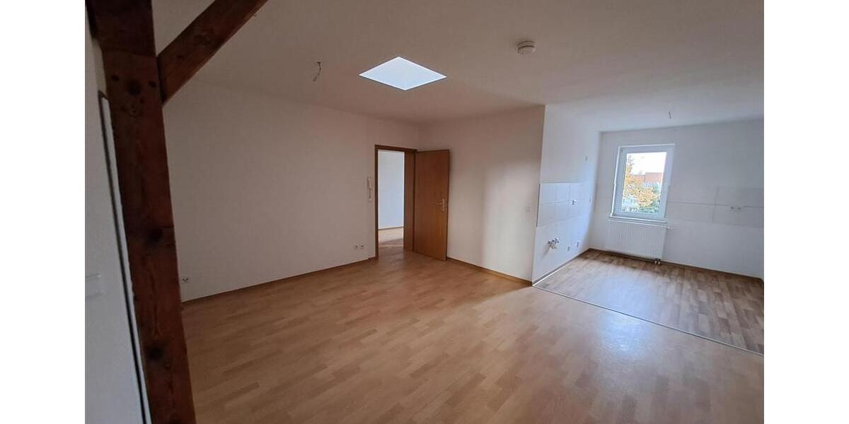 Dachgeschoßwohnung Bitterfeld-Wolfen Bitterfeld - 4 Zimmer, 82 m&sup2;, 575&euro; | Angebot:25991443