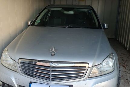 Mercedes 220