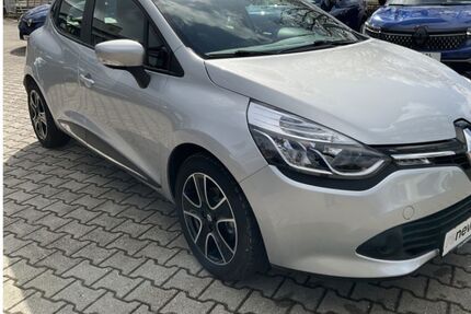 Renault Clio 39.650 km 12.895 &euro; Wolfen 06766