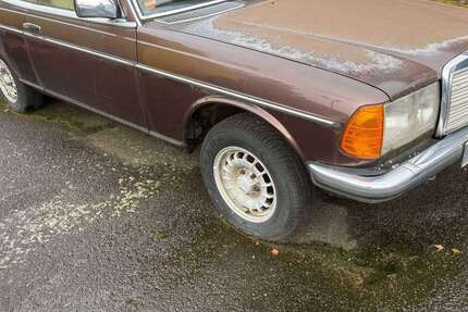 Mercedes-Benz 230 320.000 km 4.900 &euro; Rackwitz 04519