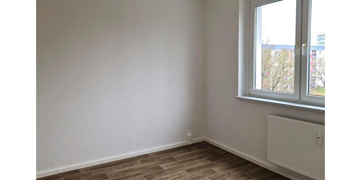 Etagenwohnung Halle (Saale) Halle-Neustadt - 4 Zimmer, 73 m&sup2;, 483&euro; | Angebot:25367633